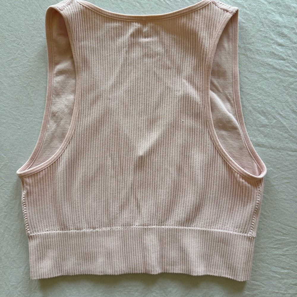Garage Ribbed V-Neck Crop Top - Picture 2 of 3